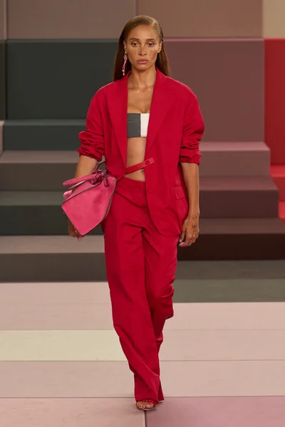 Look 13